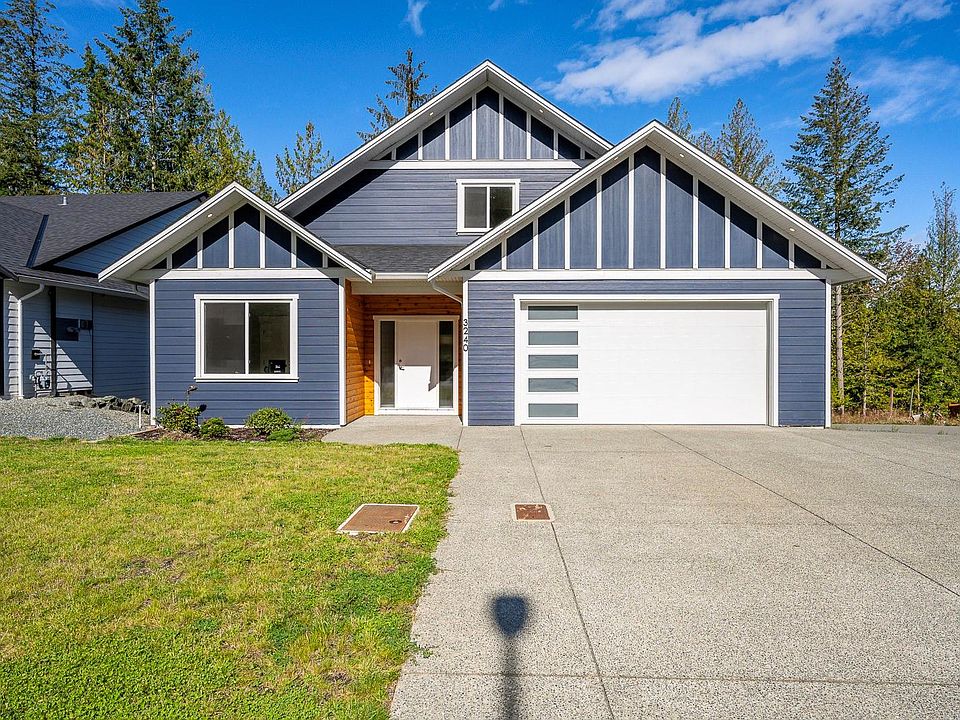 1st image of 3240 Klanawa Cres