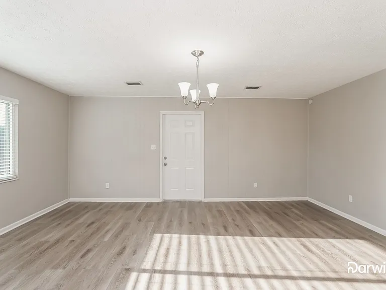 3835 Twilight Dr — Photo 6