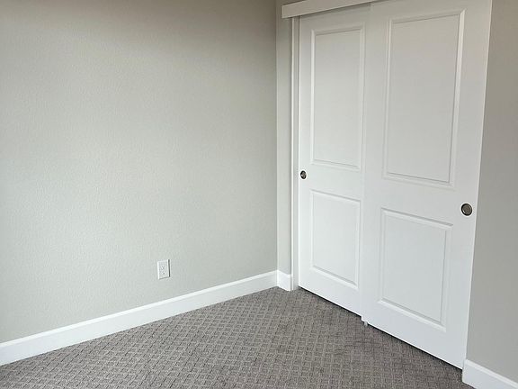 5th image of 3104 Vaughn Way #2