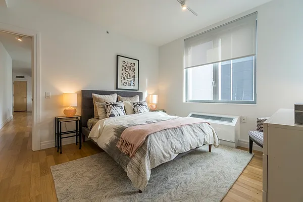 Rented by Mirador Real Estate | media 31