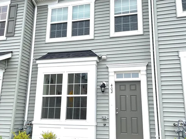 402 Pemberton Park Ln, Frederick, MD 21703