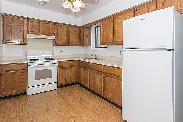 1st image of 30-76 Crescent St #3A