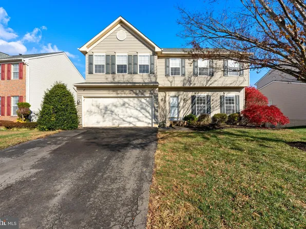 9413 Sonia Ct, Manassas Park, VA 20111