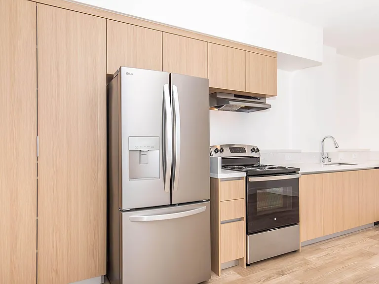 Woodlake Apartments — Photo 30