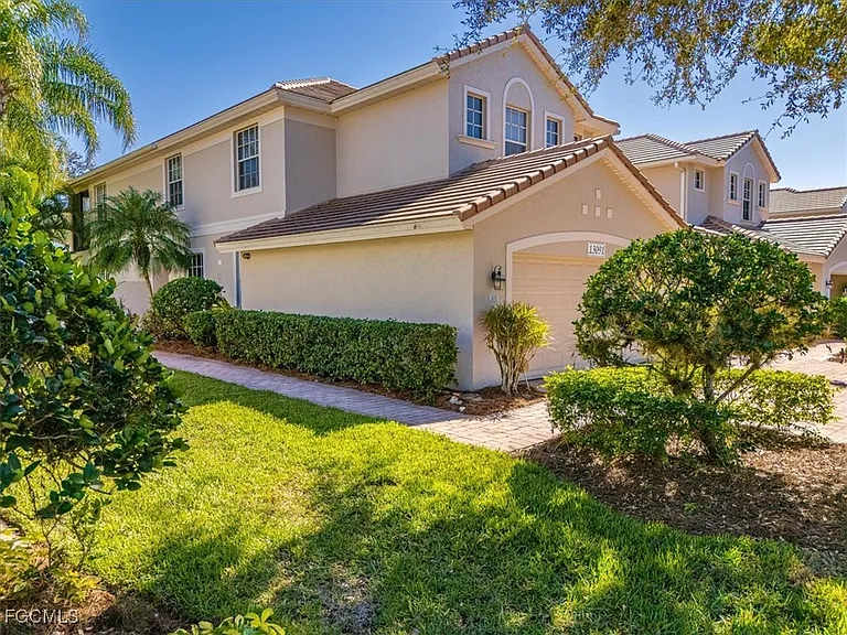 13091 Pebblebrook Ridge Ct #101 — Photo 2