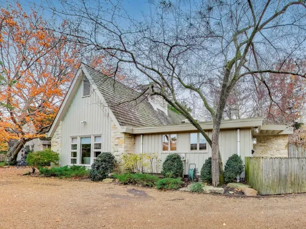 42 Woodley Rd, Winnetka, IL 60093
