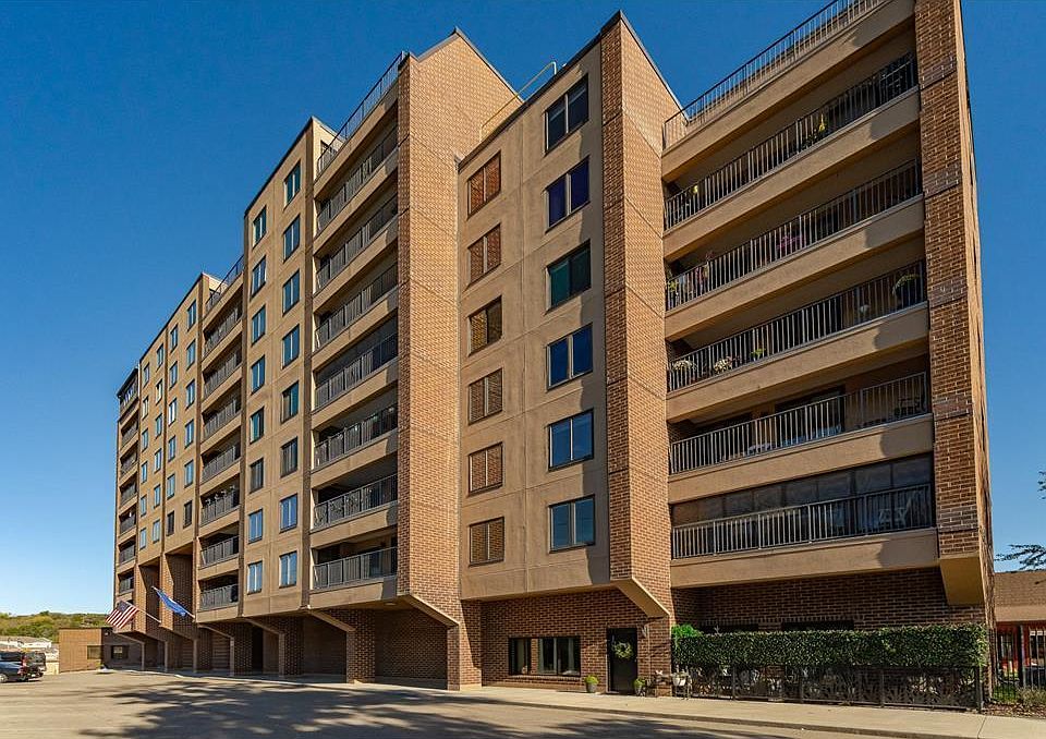 1st image of 121 14th St NE APT 204