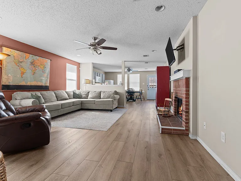 1708 Sierra Meadow Ln — Photo 4