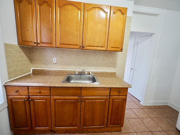 5th image of 21-63 27th St #3