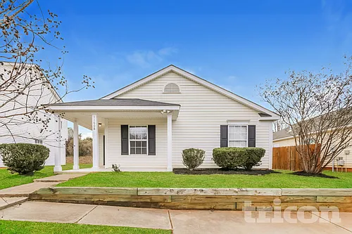 11608 Stewarts Crossing Dr Photo 1