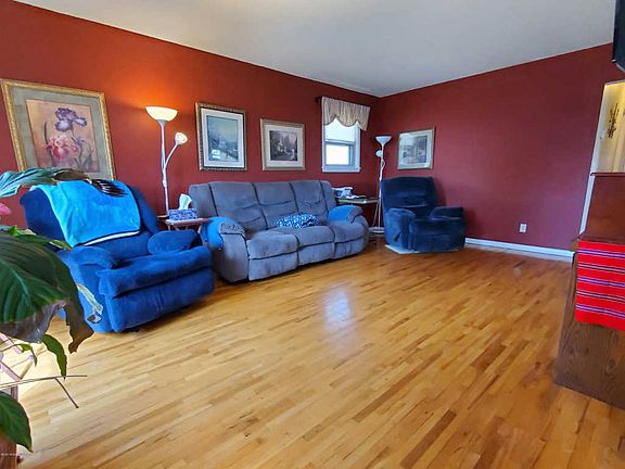 5th image of 836 W Stanton Ave