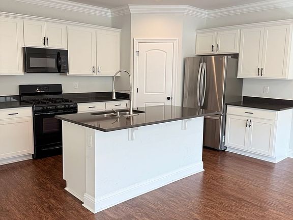 2nd image of 7954 Pisa Dr