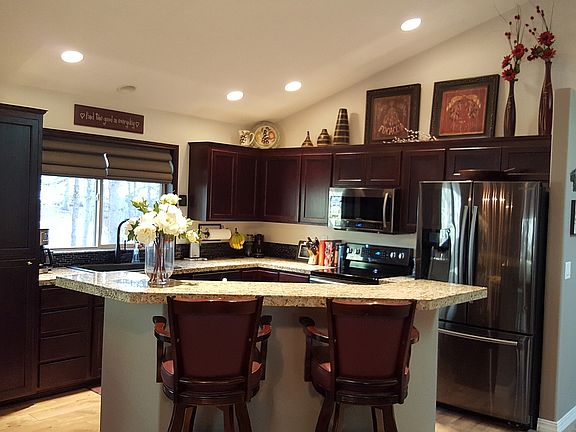 Island kitchen convenience