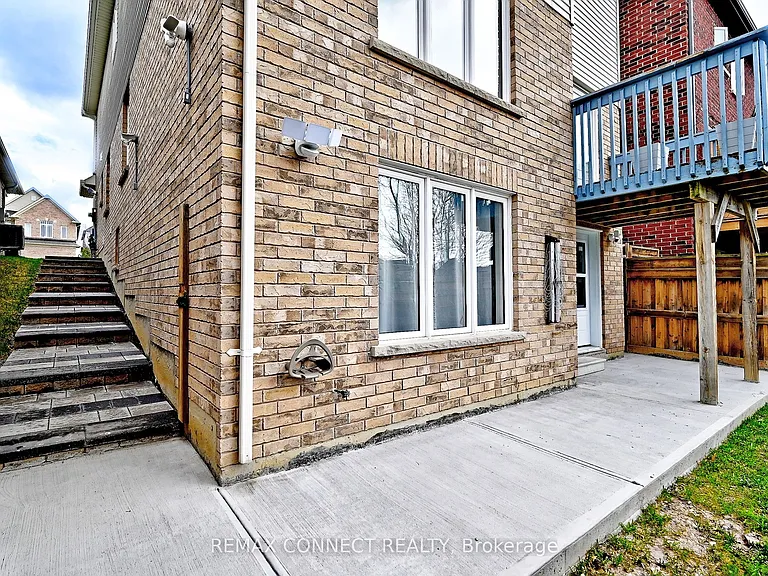 1788 Shelburne St — Photo 4