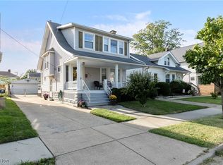 1616 Orchard Grove Ave, Lakewood, OH 44107