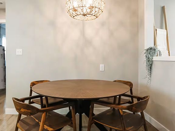 Eat in Kitchen