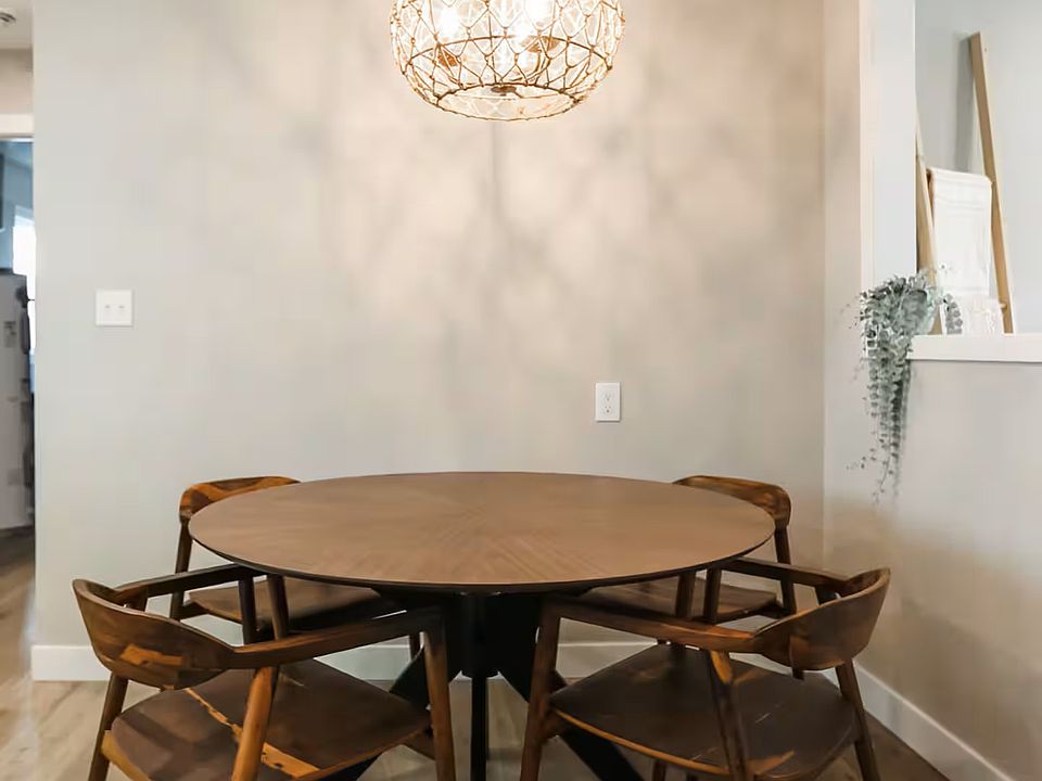 Eat in Kitchen