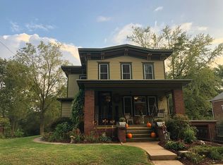 208 E Holland St, Washington, IL 61571