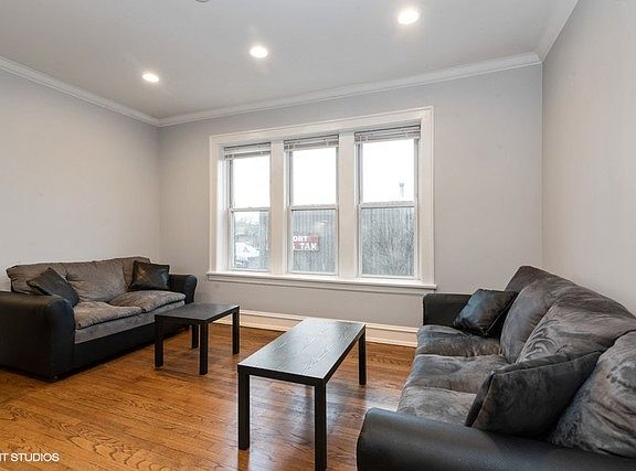 3rd image of 4661 N Elston Ave #3