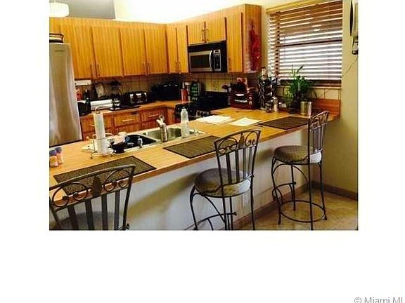 5th image of 5921 Chester Ln