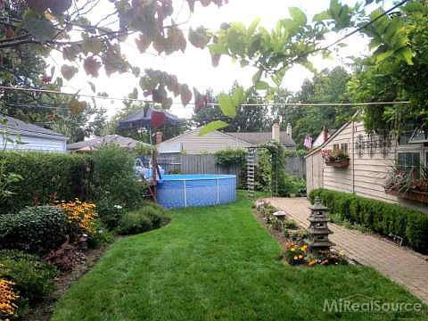 4th image of 2023 Cresthill Ave