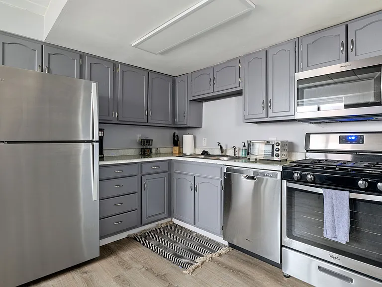 1115 Mary Ann St #2 — Photo 18