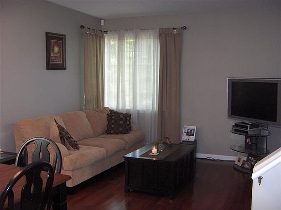 Living Room 13x12