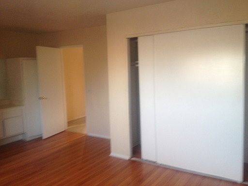 4th image of 15555 Parthenia St APT 216