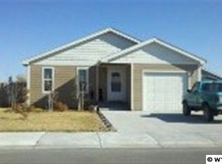 695 Bozeman Trl, Evansville, WY 82636