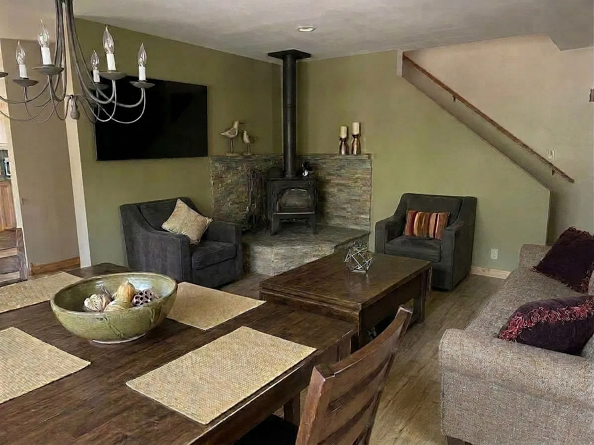 3 bed, 1800 sqft, $6,800 — Photo 4