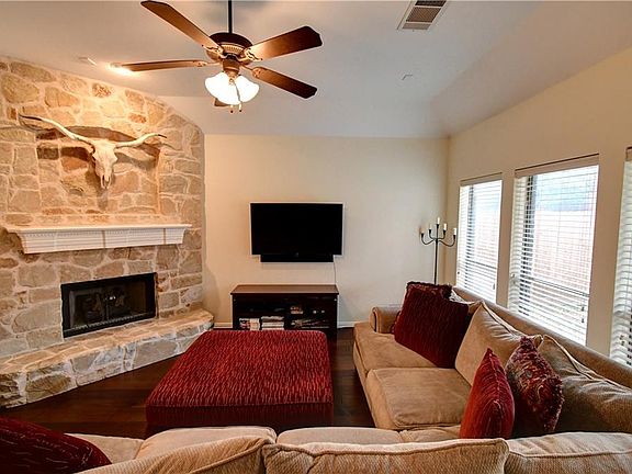 3rd image of 12729 Connemara Ln