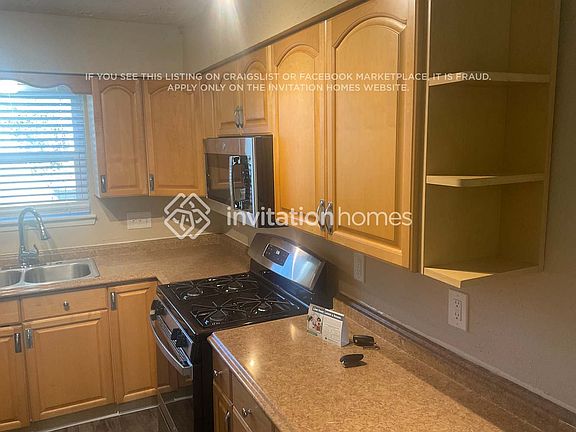 5th image of 5207 Treewood Dr