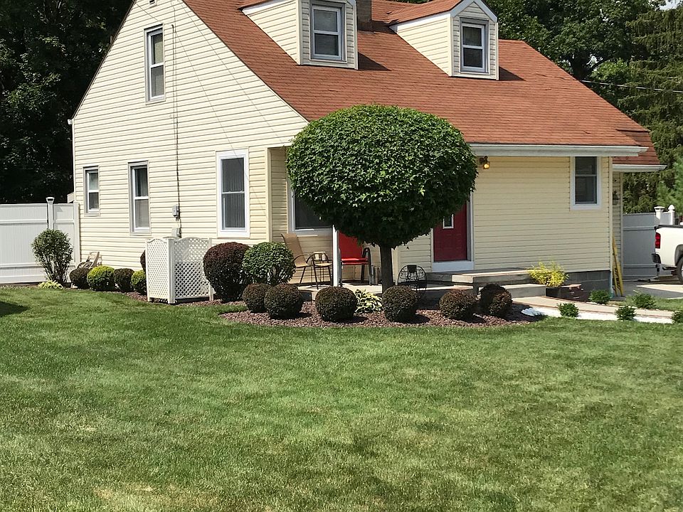 1st image of 2456 Edgewater Dr