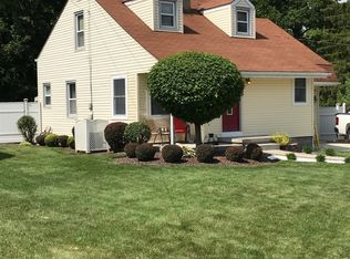 2456 Edgewater Dr, Poland, OH 44514