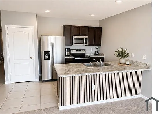 662 Peyton Brooke Way — Photo 2