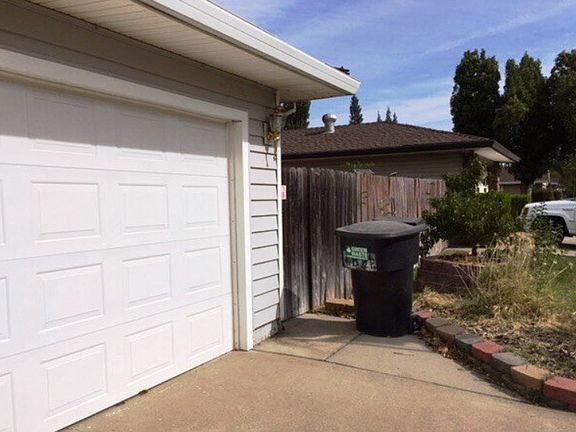 5th image of 4821 Gibbons Dr