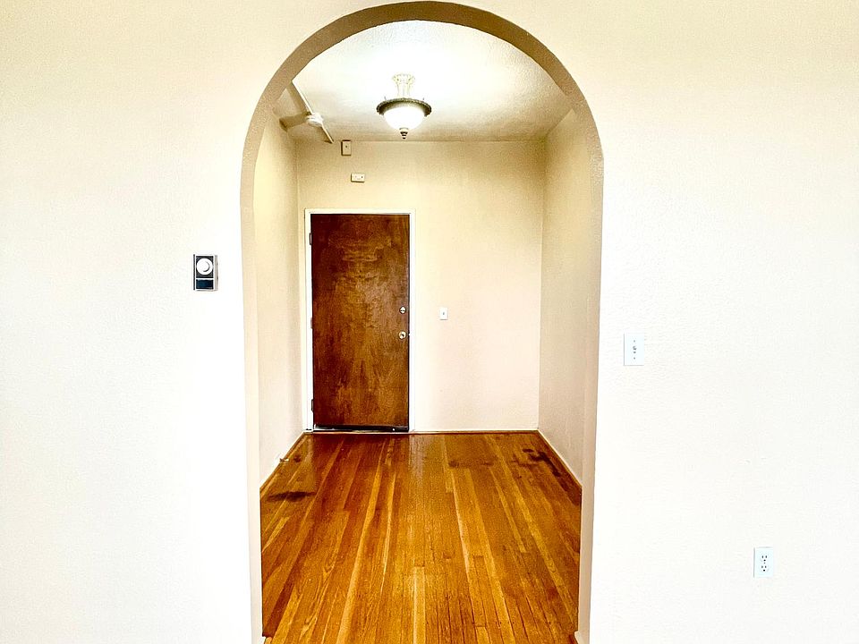 Entry way