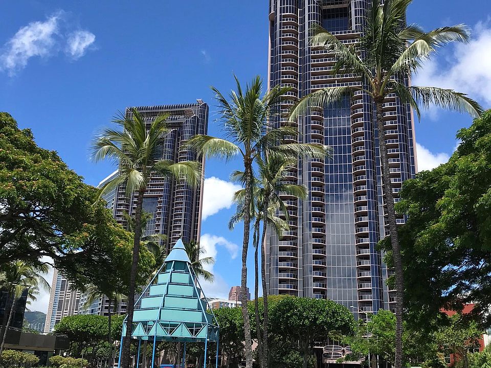 One Waterfront Towers 