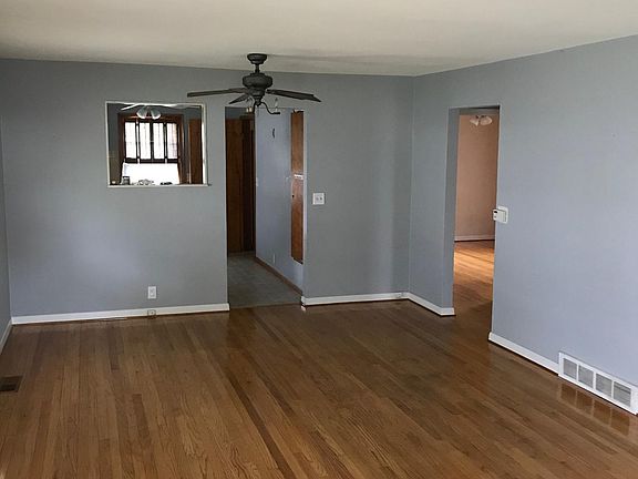 Open concept living/front room.