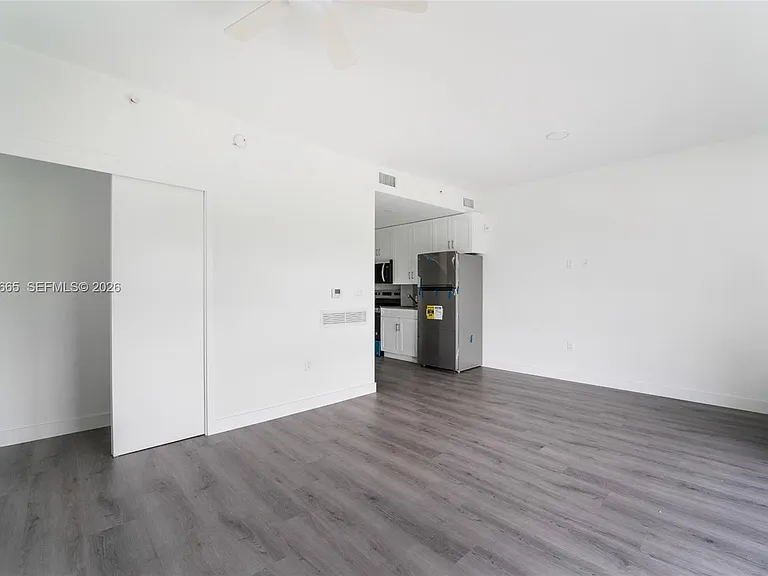 1165 NW 8th Ave #101 — Photo 6