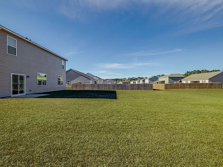 102 Spillway Ct — Photo 33