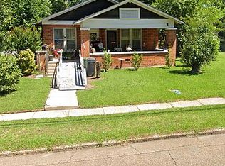 551 E Westbrook St, West Point, MS 39773
