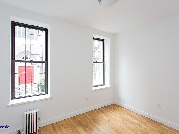 4th image of 1324 Lexington Ave #5