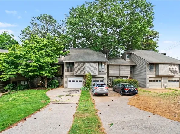 1006 Creatwood Cir SE, Smyrna, GA 30080