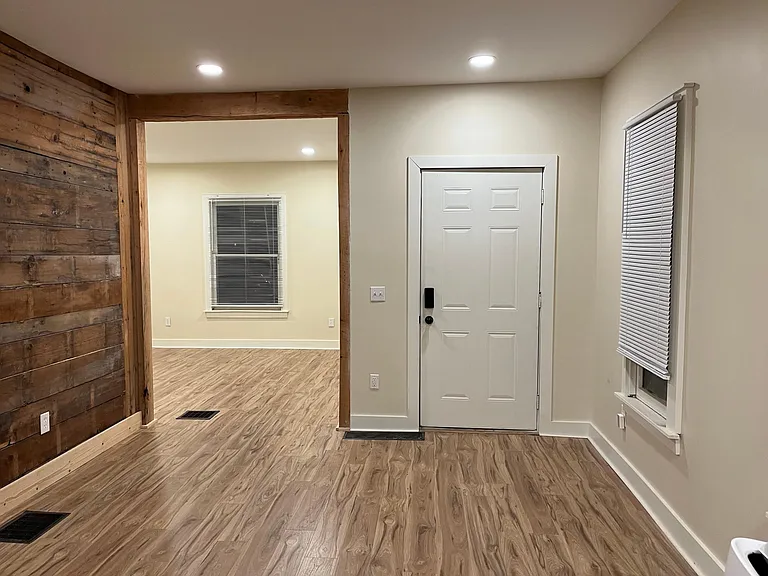 353 Freyling Pl SE — Photo 15