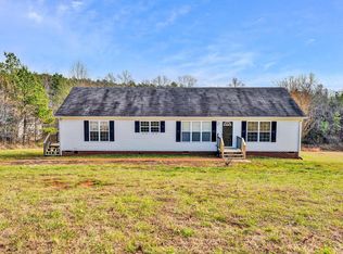 1064 Lipscomb Rd, Moneta, VA 24121