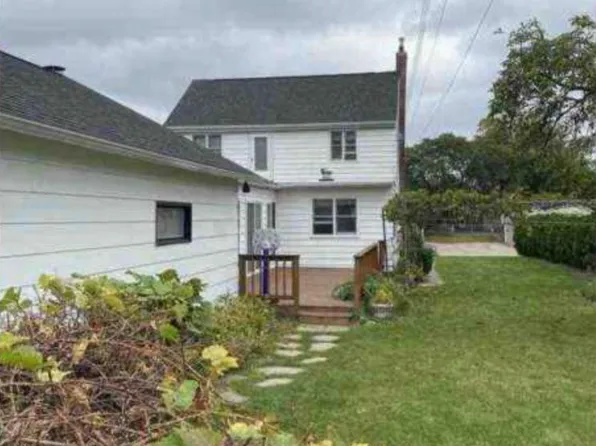 2018 Adams St, La Crosse, WI 54601