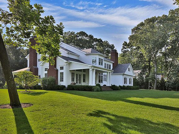 2nd image of 7 Evergreen Dr