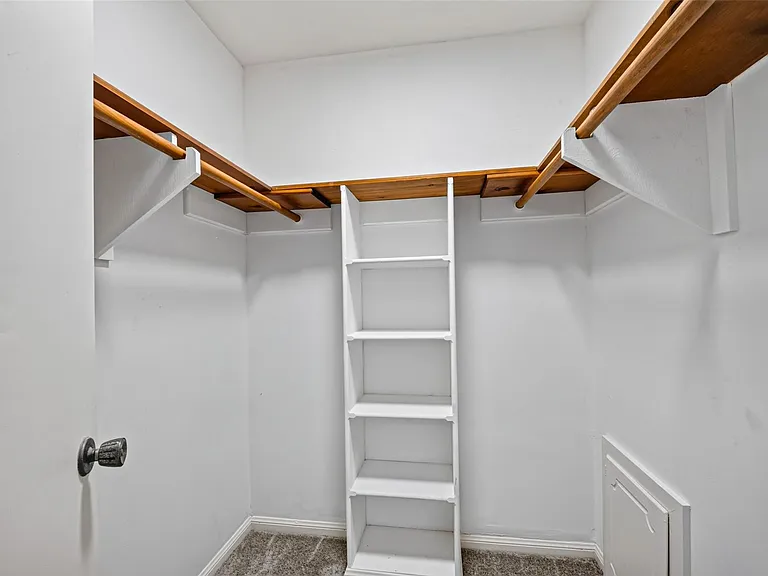 3910 Chile Dr — Photo 40