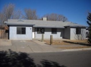 410 Calle Don Marcos NE, Los Lunas, NM 87031